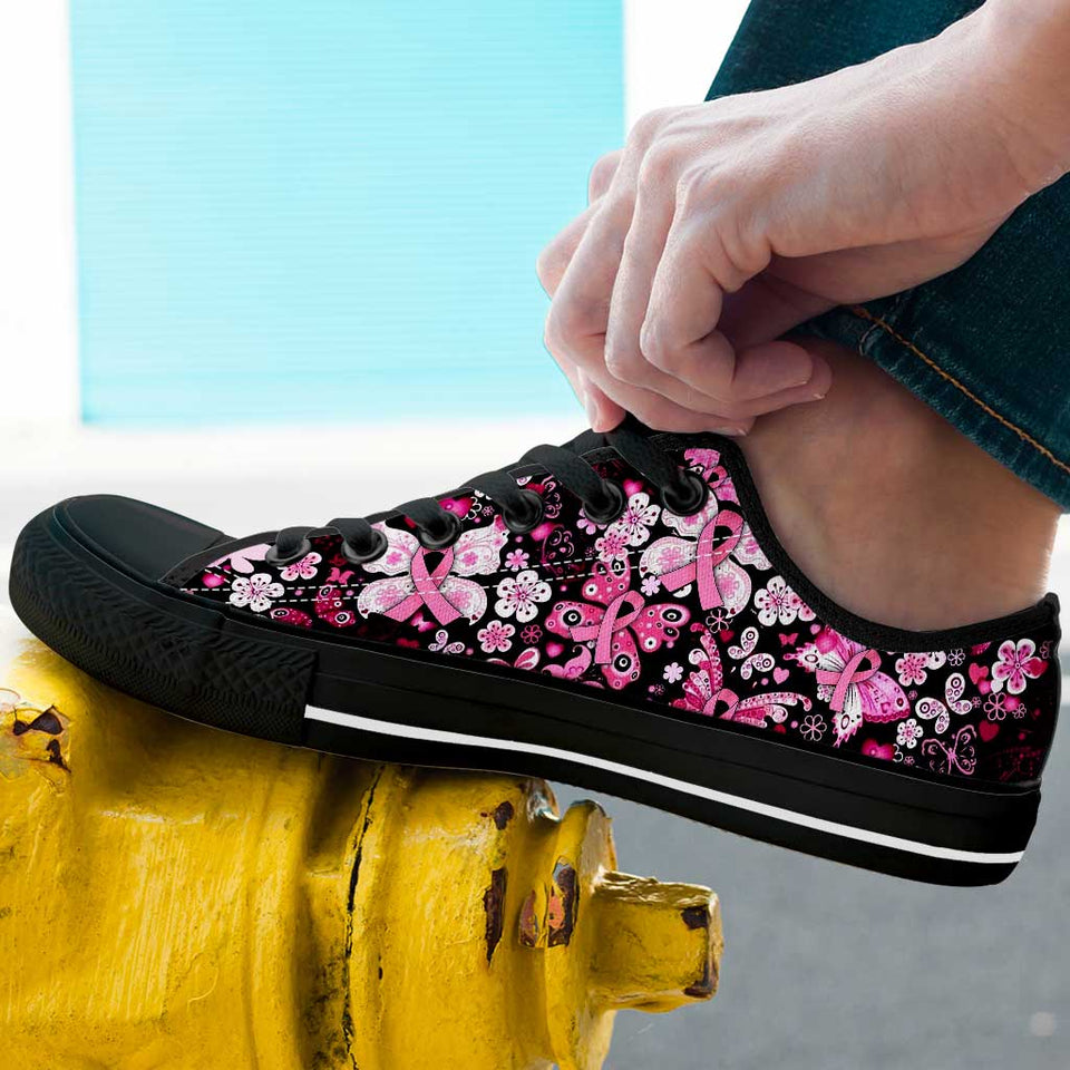 Chaussures basses à motif papillons pour la sensibilisation au cancer du sein 0622