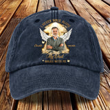 Je ne marche jamais seul - Casquette en denim délavé personnalisée en hommage