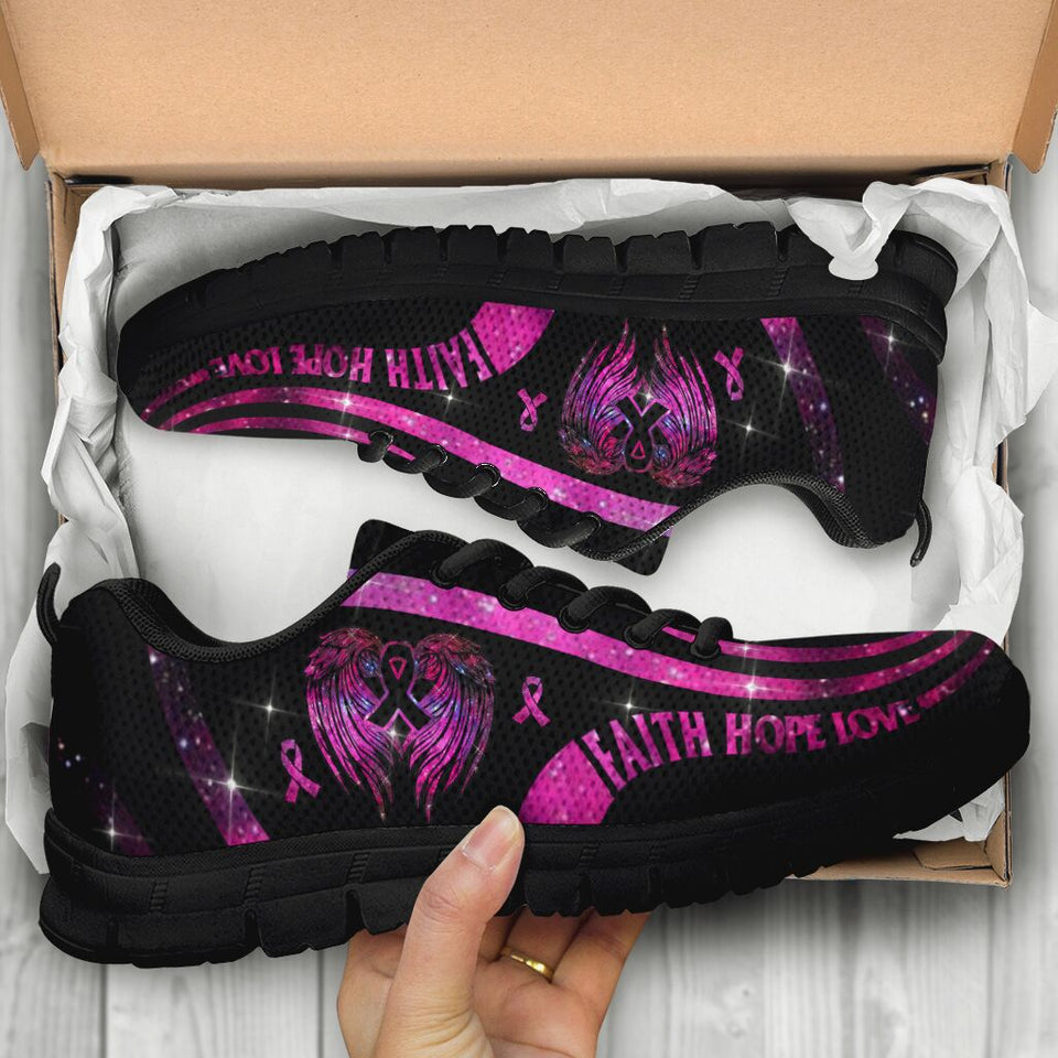 En octobre, nous portons des baskets roses pour sensibiliser au cancer du sein (0622)