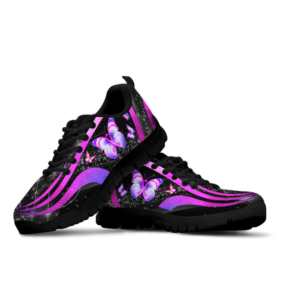 Baskets violettes papillon pour la sensibilisation au cancer du sein 0622