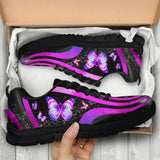 Baskets violettes papillon pour la sensibilisation au cancer du sein 0622
