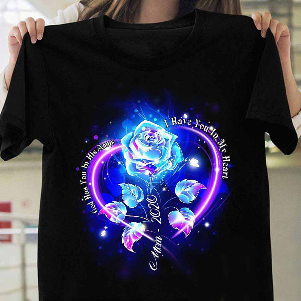 Dieu te tient dans ses bras, je te porte dans mon cœur - T-shirt et sweat à capuche personnalisés en hommage